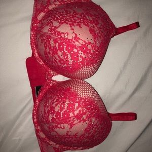 Victoria’s Secret Very Sexy Push-up Bra 38D